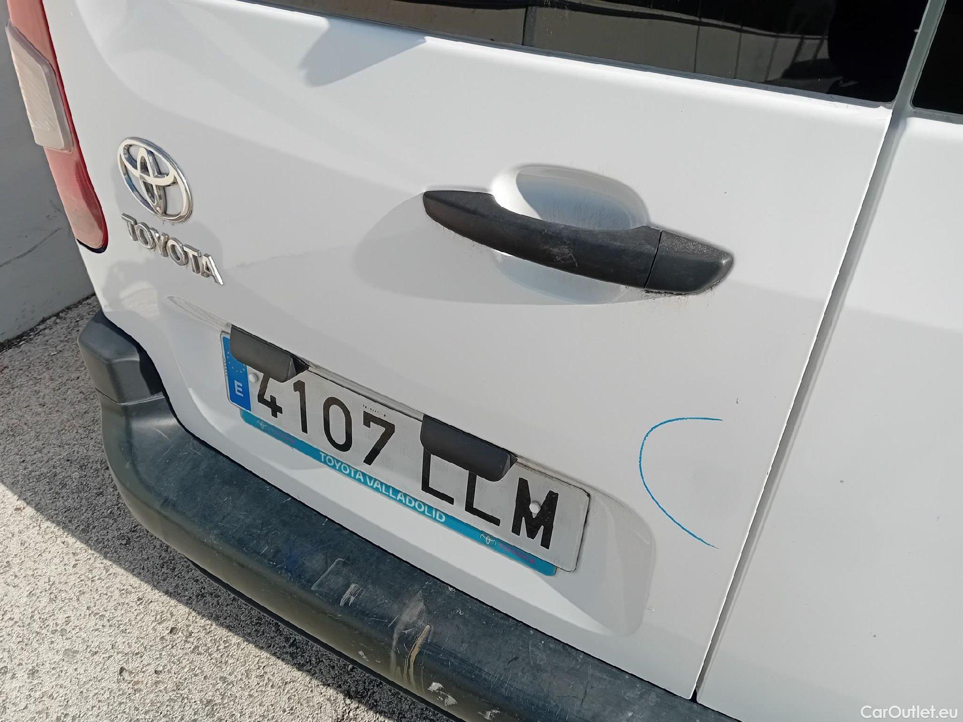  Toyota  Proace TOYOTA  City / 2020 / 4P / combi 1.5D 75kW (100CV) GX L1 (CX) #22