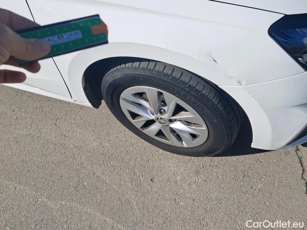  Skoda  Fabia SKODA  / 2021 / 5P / berlina con portón 1.0 TSI 70kW (95CV) Ambition (AC2) #15