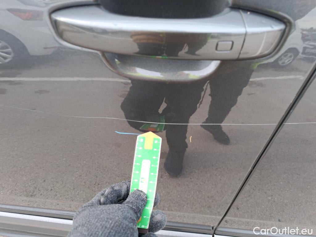  Audi  Q7 AUDI  / 2019 / 5P / todoterreno S line 55 TFSIe 280kW(381CV) quattro tip #17