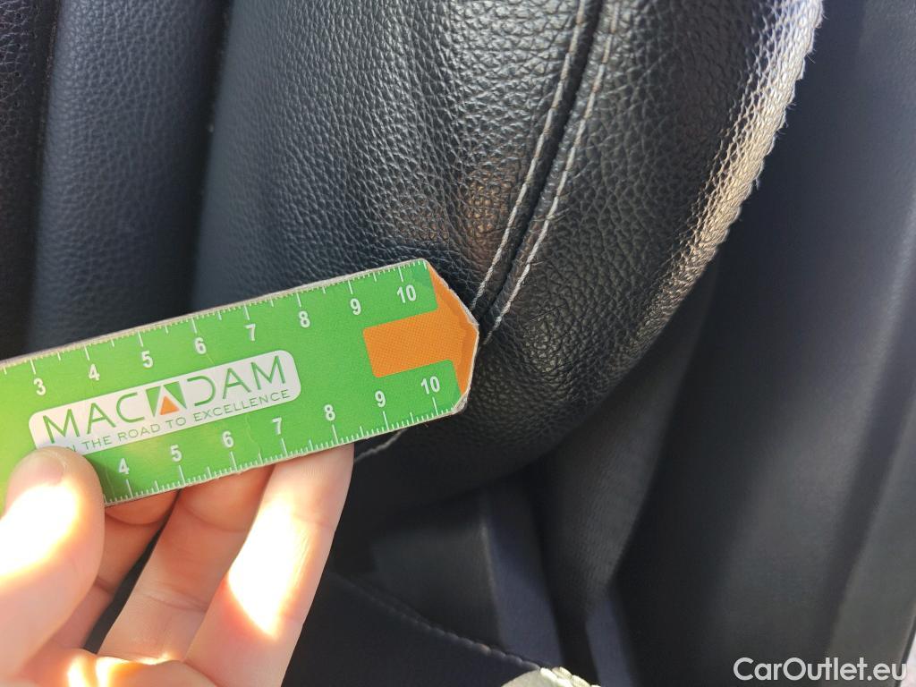  Mercedes  G-Klasee MERCEDES-BENZ GLC Coupé / 2019 / 5P / coupé GLC 220 d 4MATIC #23