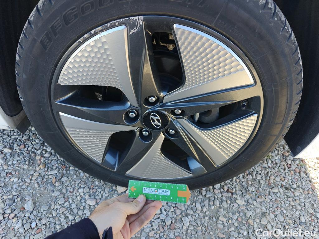  Hyundai   Ioniq HYUNDAI / 2019 / 5P / berlina con portón 1.6 GDI HEV Tecno DCT #11