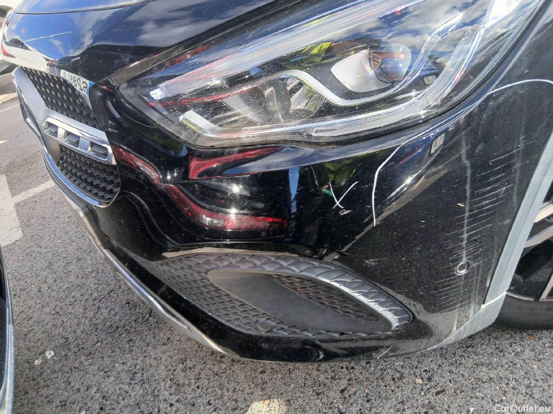  Mercedes  GLA MERCEDES-BENZ  / 2020 / 5P / todoterreno  250 e #3