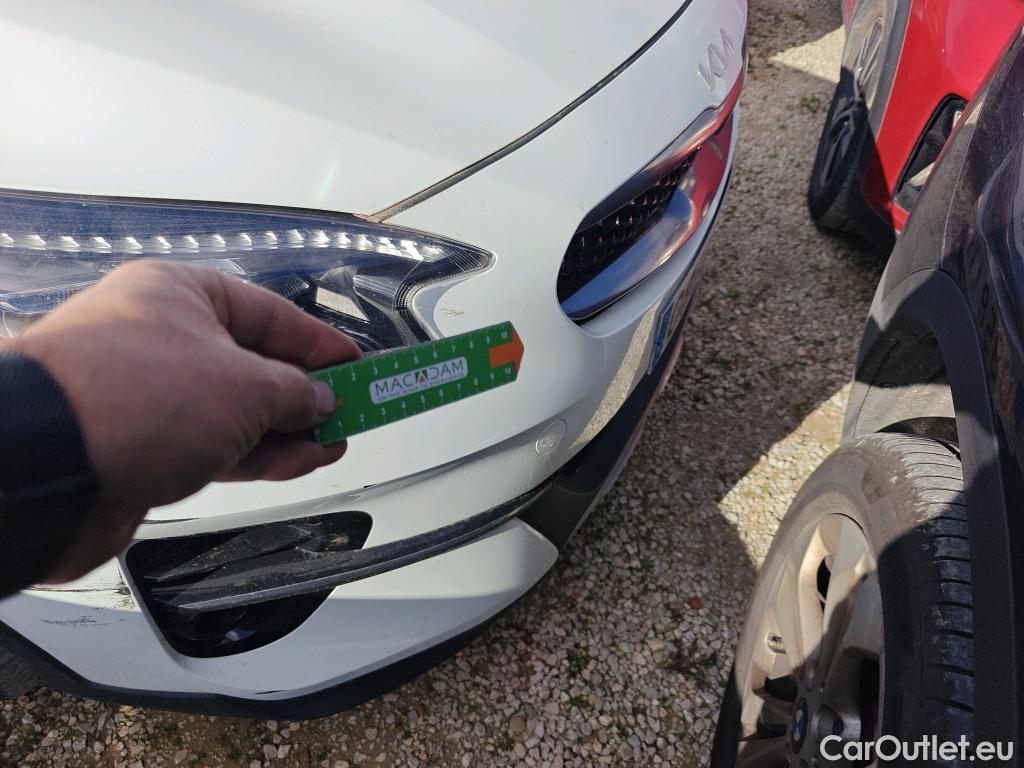  KIA  XCeed KIA  / 2019 / 5P / todoterreno 1.0 T-GDi Drive 88kW (120CV) #29