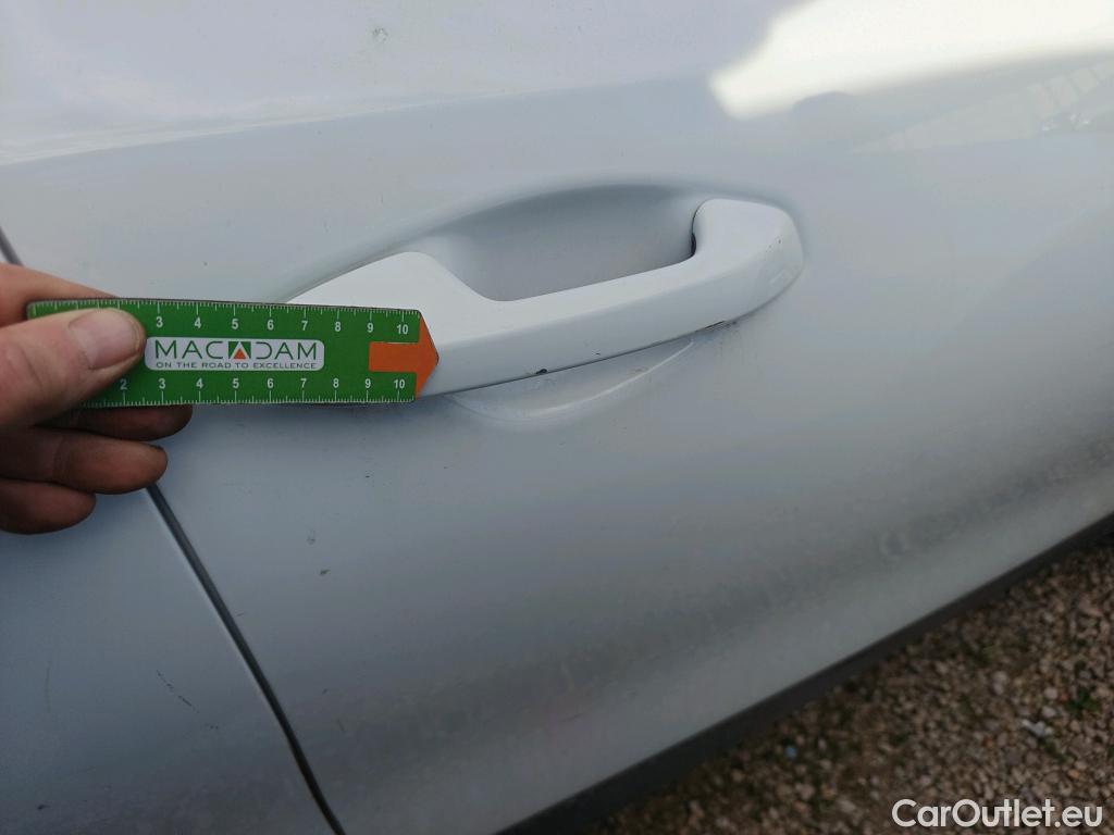  KIA  XCeed KIA  / 2019 / 5P / todoterreno 1.0 T-GDi Drive 88kW (120CV) #46