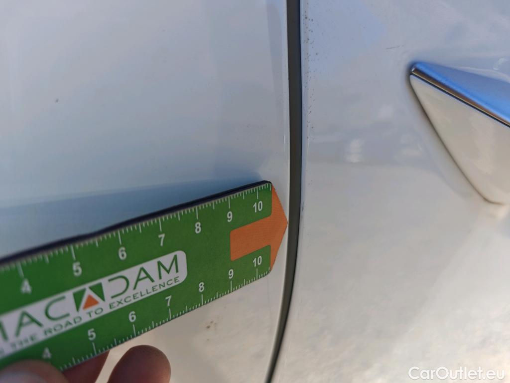  Hyundai   Ioniq HYUNDAI / 2019 / 5P / berlina con portón 1.6 GDI HEV Tecno DCT #44