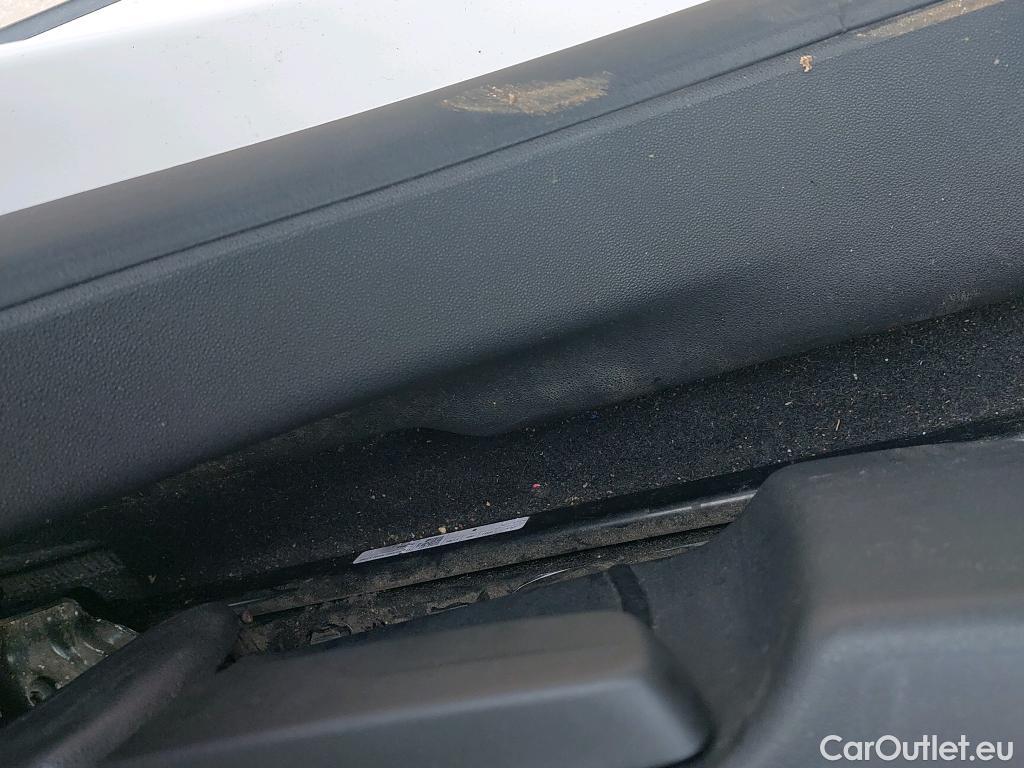  Citroen  C3 CITROEN  / 2020 / 5P / berlina con portón PureTech 60KW (83CV) Feel Pack #9