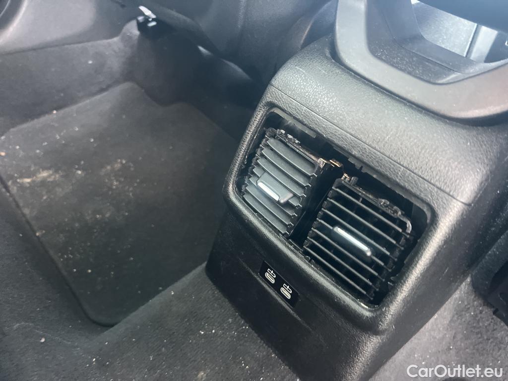  Bmw  X1 BMW  sDrive18i #2