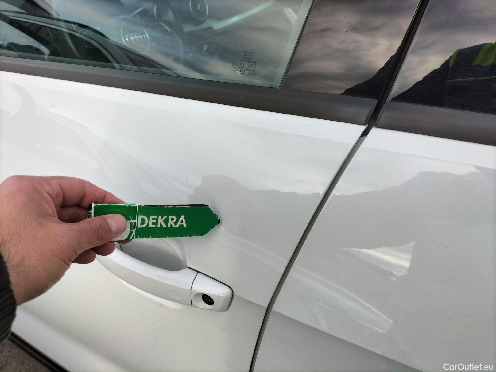  Audi  Q2 AUDI  / 2016 / 5P / todoterreno Design 30 TFSI 85kW (116CV) #21