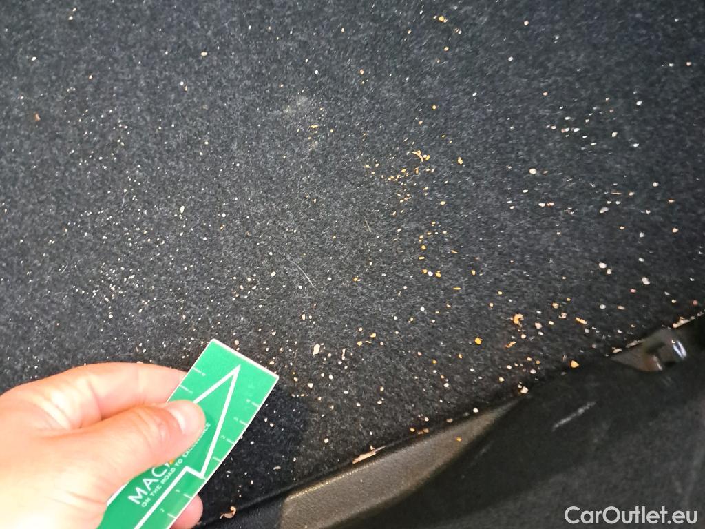  Bmw  Serie 3 BMW  / 2018 / 4P / sedán 318d Auto. #18