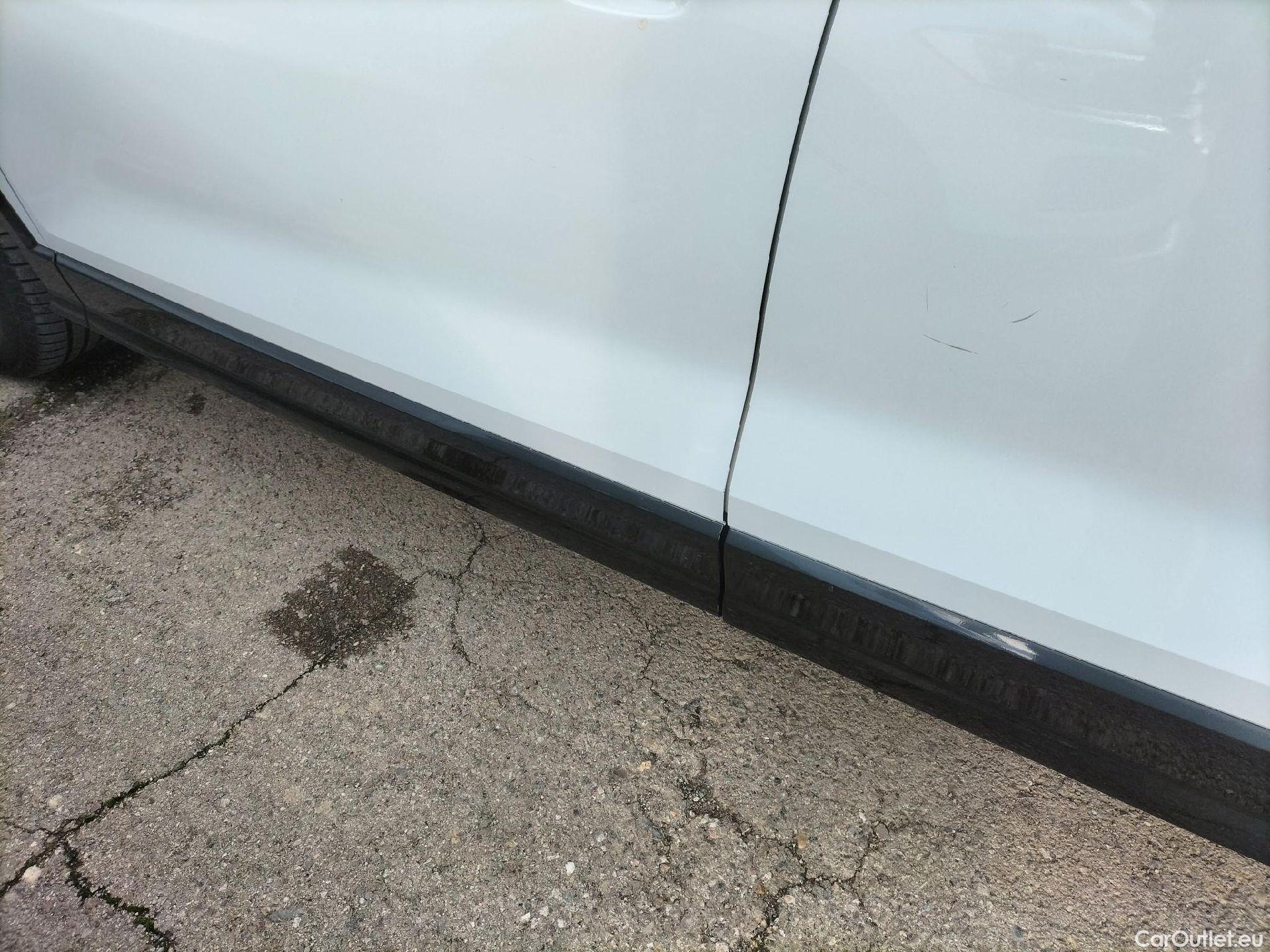  Audi  Q2 AUDI  / 2016 / 5P / todoterreno Design 30 TFSI 85kW (116CV) #22