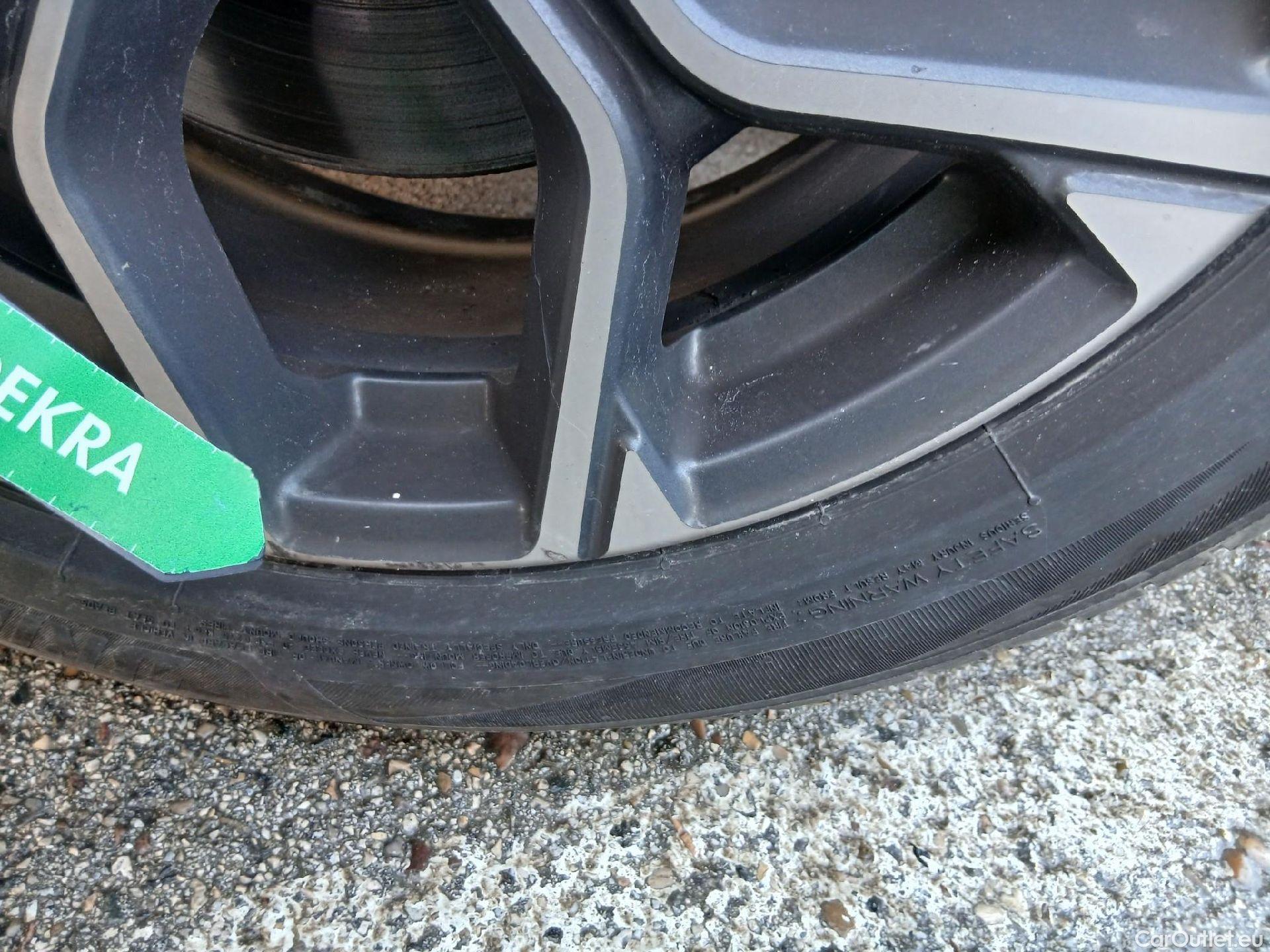  Bmw  X1 BMW  / 2019 / 5P / todoterreno sDrive18d #2