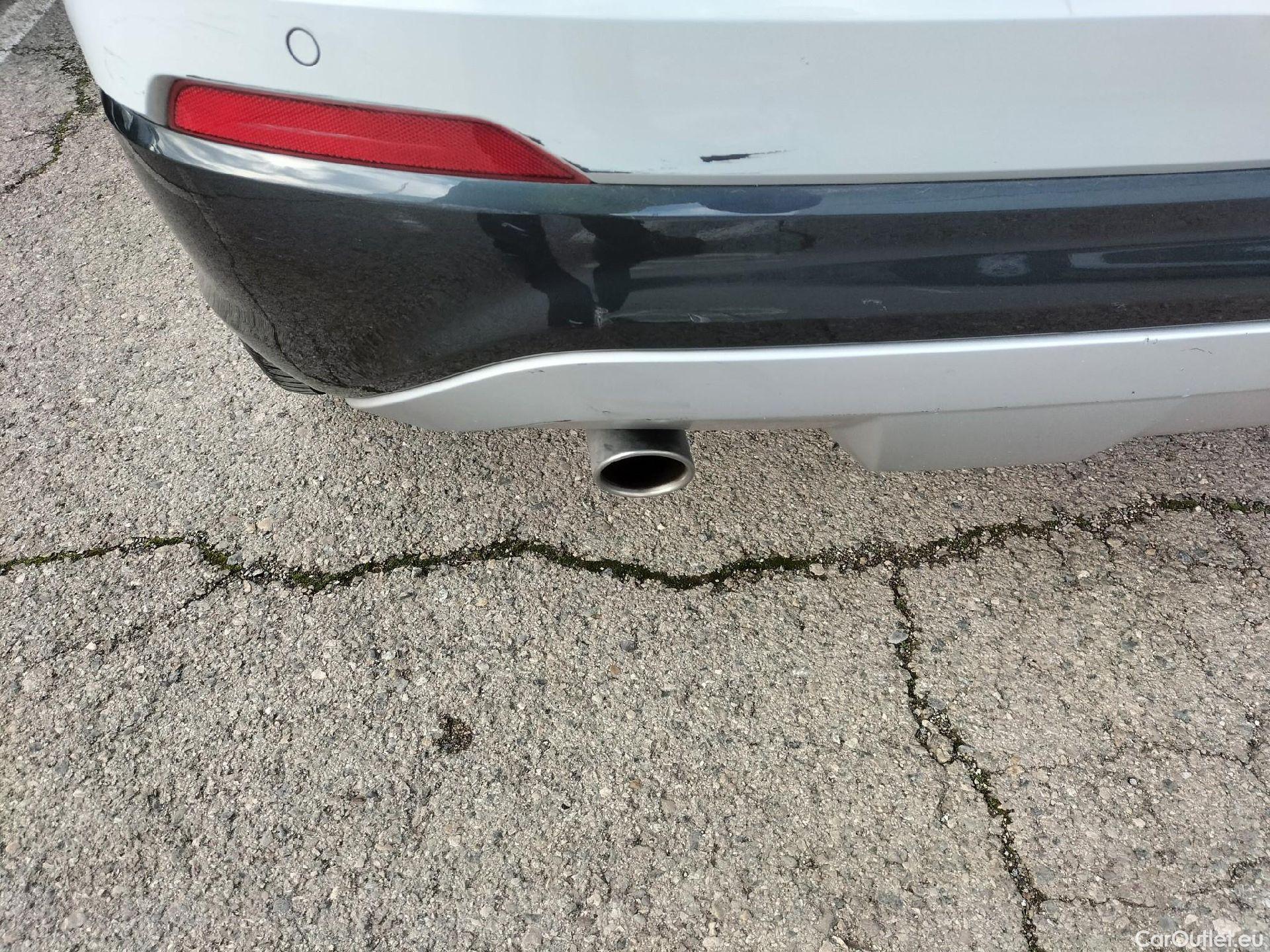  Audi  Q2 AUDI  / 2016 / 5P / todoterreno Design 30 TFSI 85kW (116CV) #31