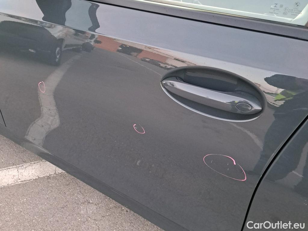  Bmw  Serie 3 BMW  / 2018 / 4P / sedán 318d Auto. #1