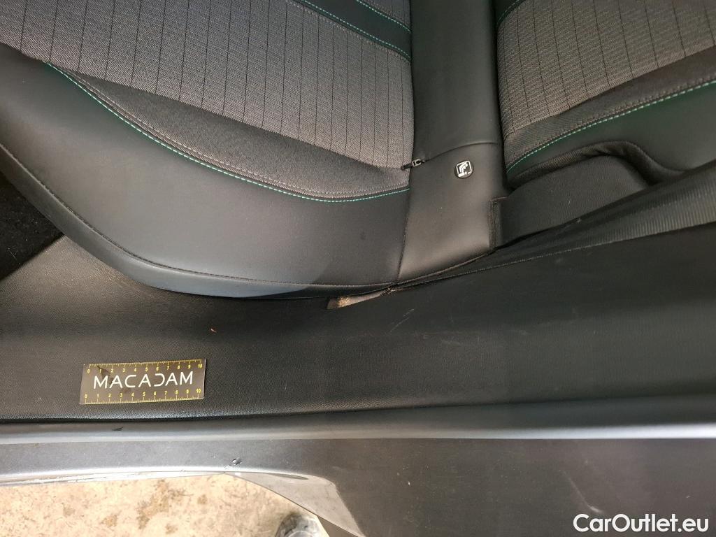  Peugeot  2008  Allure Business 1.2 PureTech 130CV BVM6 E6d #7