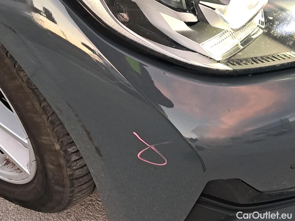  Bmw  Serie 3 BMW  / 2018 / 4P / sedán 318d Auto. #11