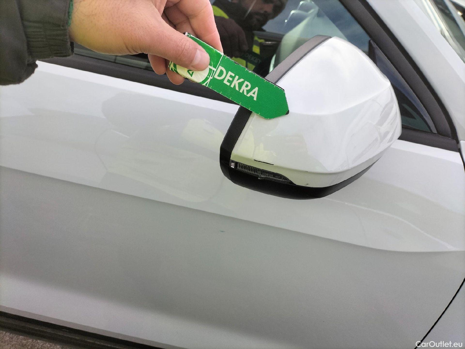  Audi  Q2 AUDI  / 2016 / 5P / todoterreno Design 30 TFSI 85kW (116CV) #46