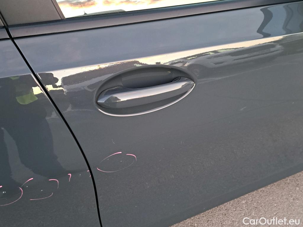  Bmw  Serie 3 BMW  / 2018 / 4P / sedán 318d Auto. #4