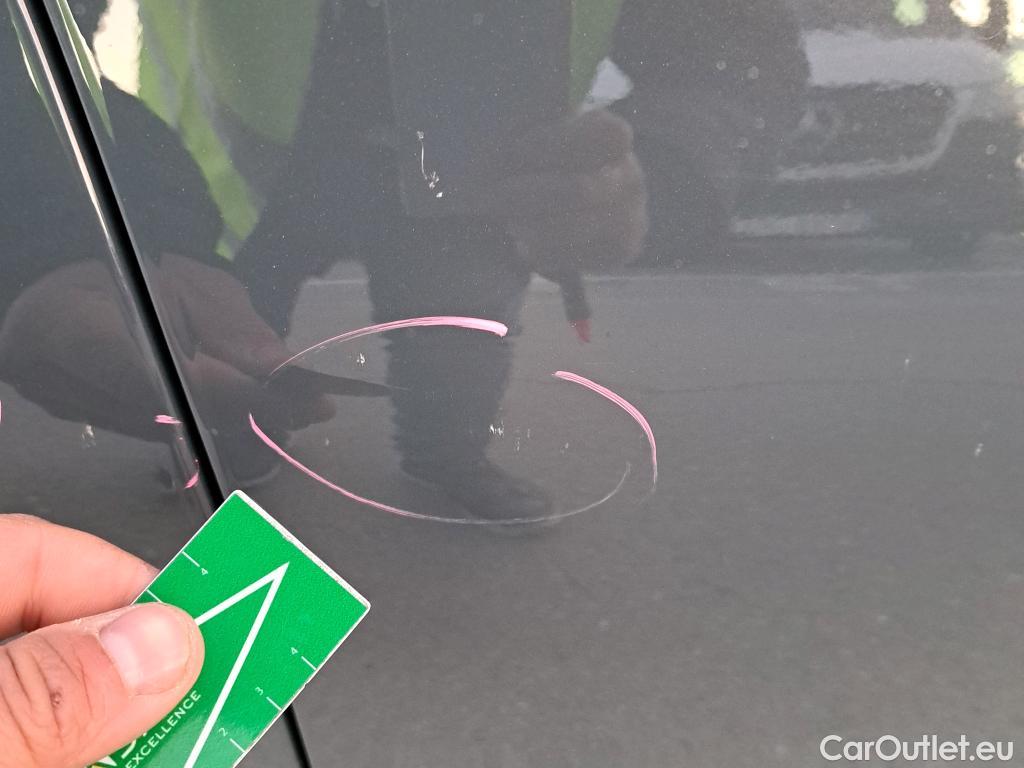  Bmw  Serie 3 BMW  / 2018 / 4P / sedán 318d Auto. #5