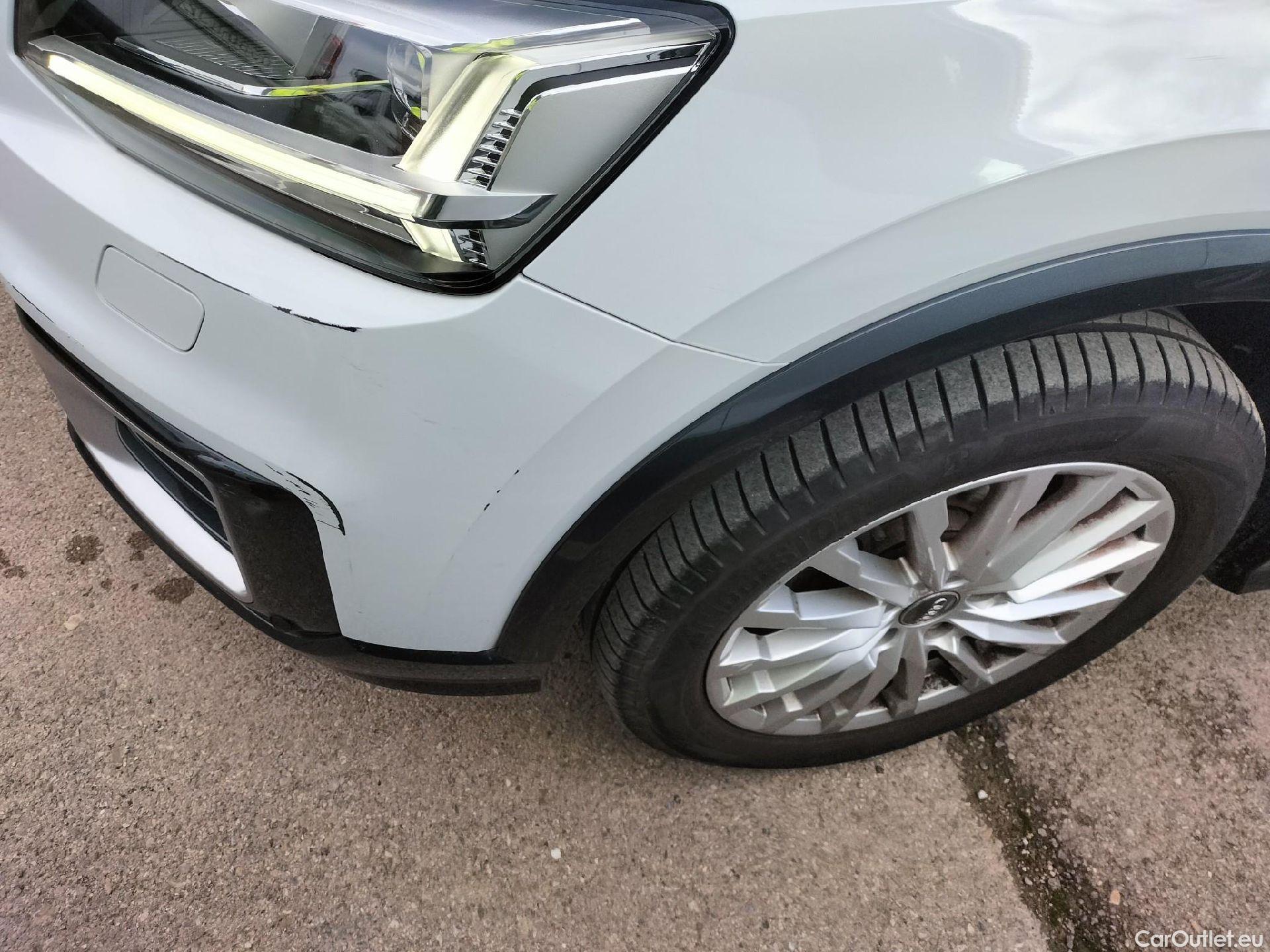  Audi  Q2 AUDI  / 2016 / 5P / todoterreno Design 30 TFSI 85kW (116CV) #13