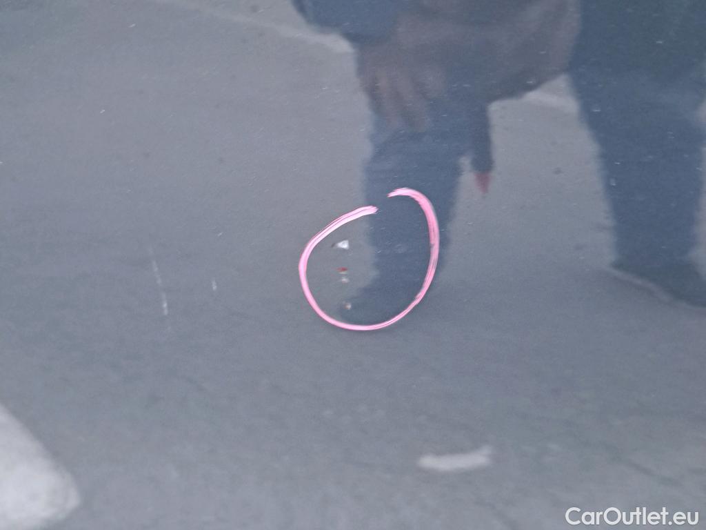  Bmw  Serie 3 BMW  / 2018 / 4P / sedán 318d Auto. #3