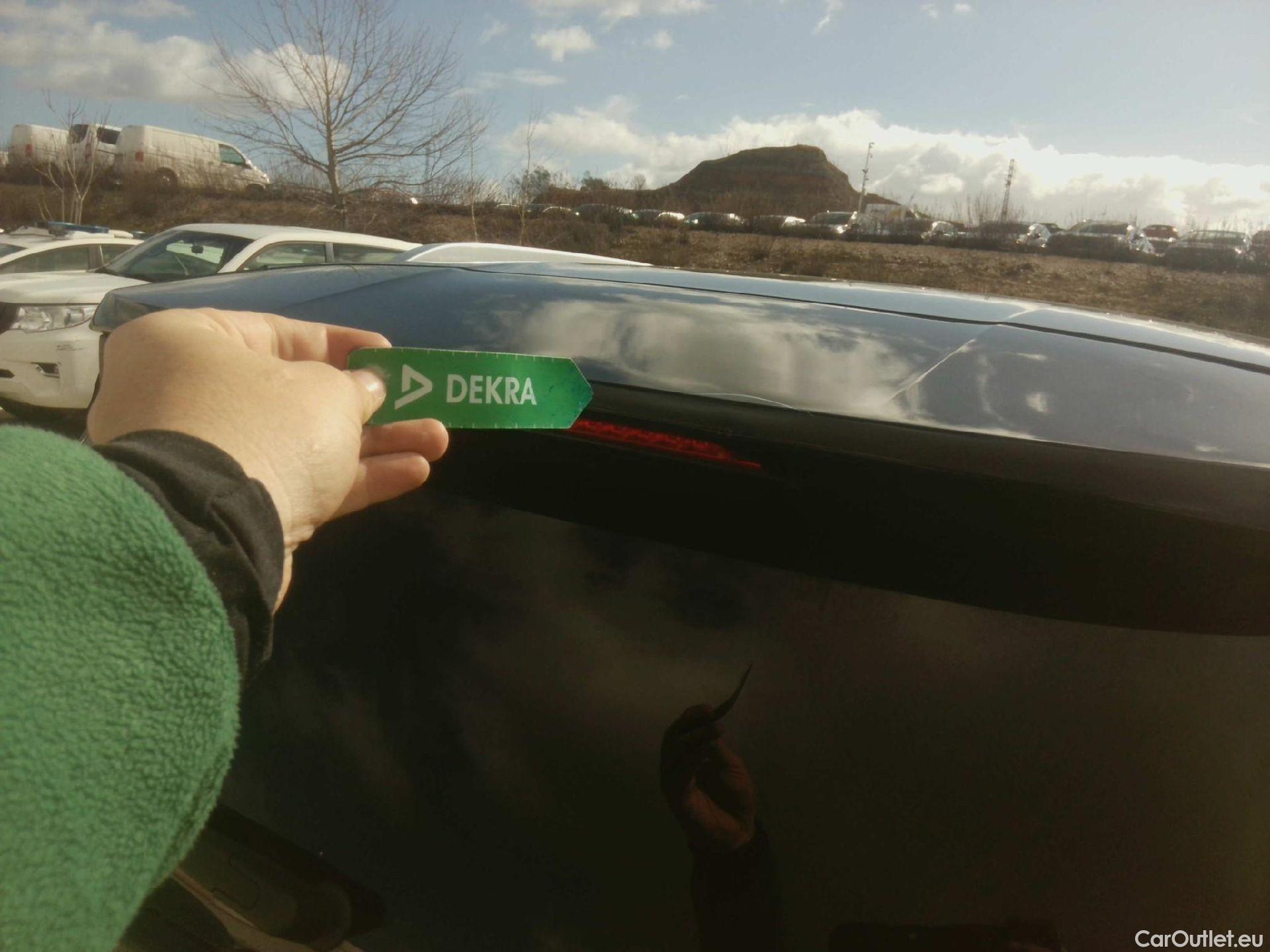  Peugeot  5008 PEUGEOT  / 2020 / 5P / todoterreno 1.5 BlueHDi 96kW (130CV) S&S GT #39