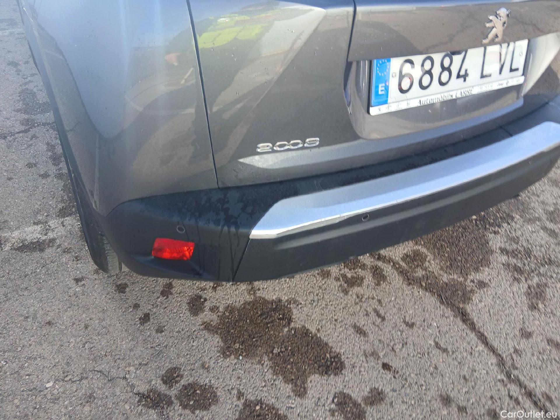  Peugeot  2008 PEUGEOT  / 2019 / 5P / todoterreno Active Pack Puretech 100 S&S BVM6 #15