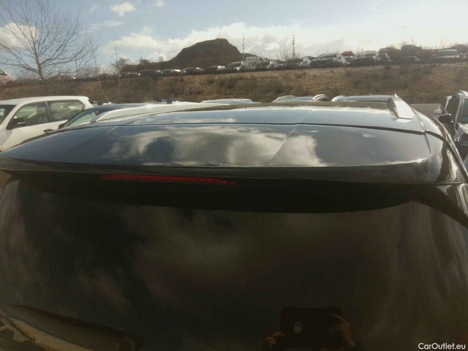  Peugeot  5008 PEUGEOT  / 2020 / 5P / todoterreno 1.5 BlueHDi 96kW (130CV) S&S GT #38