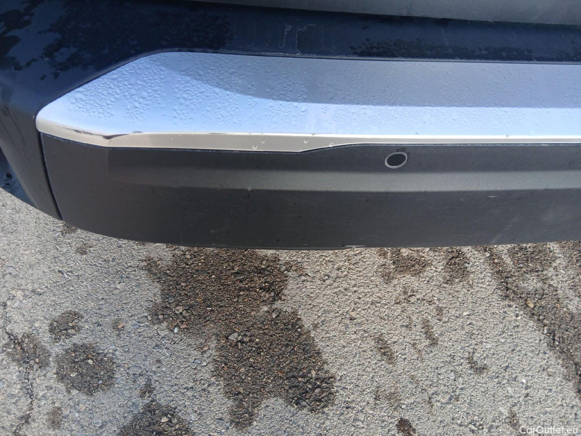  Peugeot  2008 PEUGEOT  / 2019 / 5P / todoterreno Active Pack Puretech 100 S&S BVM6 #13