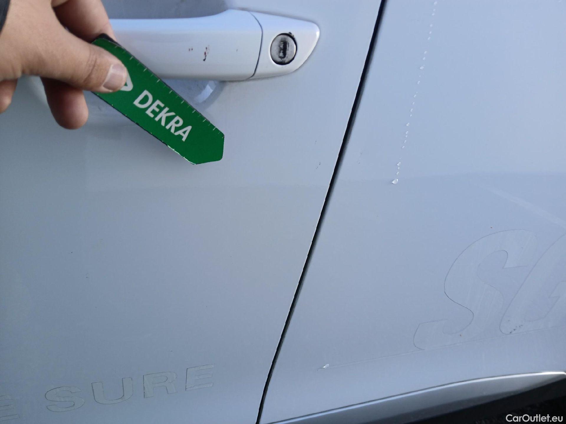  Peugeot  2008 PEUGEOT  / 2019 / 5P / todoterreno Allure BlueHDI 81kW (110CV) #8