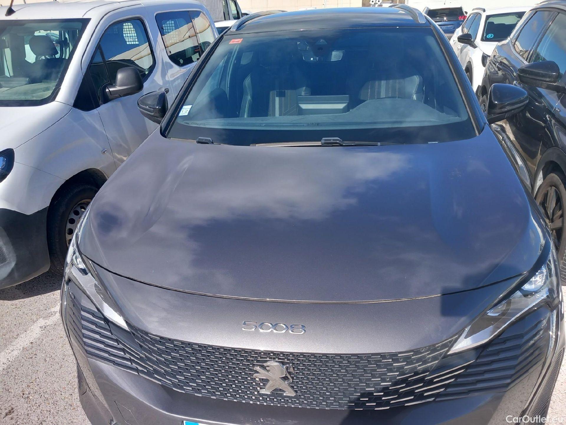  Peugeot  5008 PEUGEOT  / 2020 / 5P / todoterreno 1.5 BlueHDi 96kW (130CV) S&S GT #2