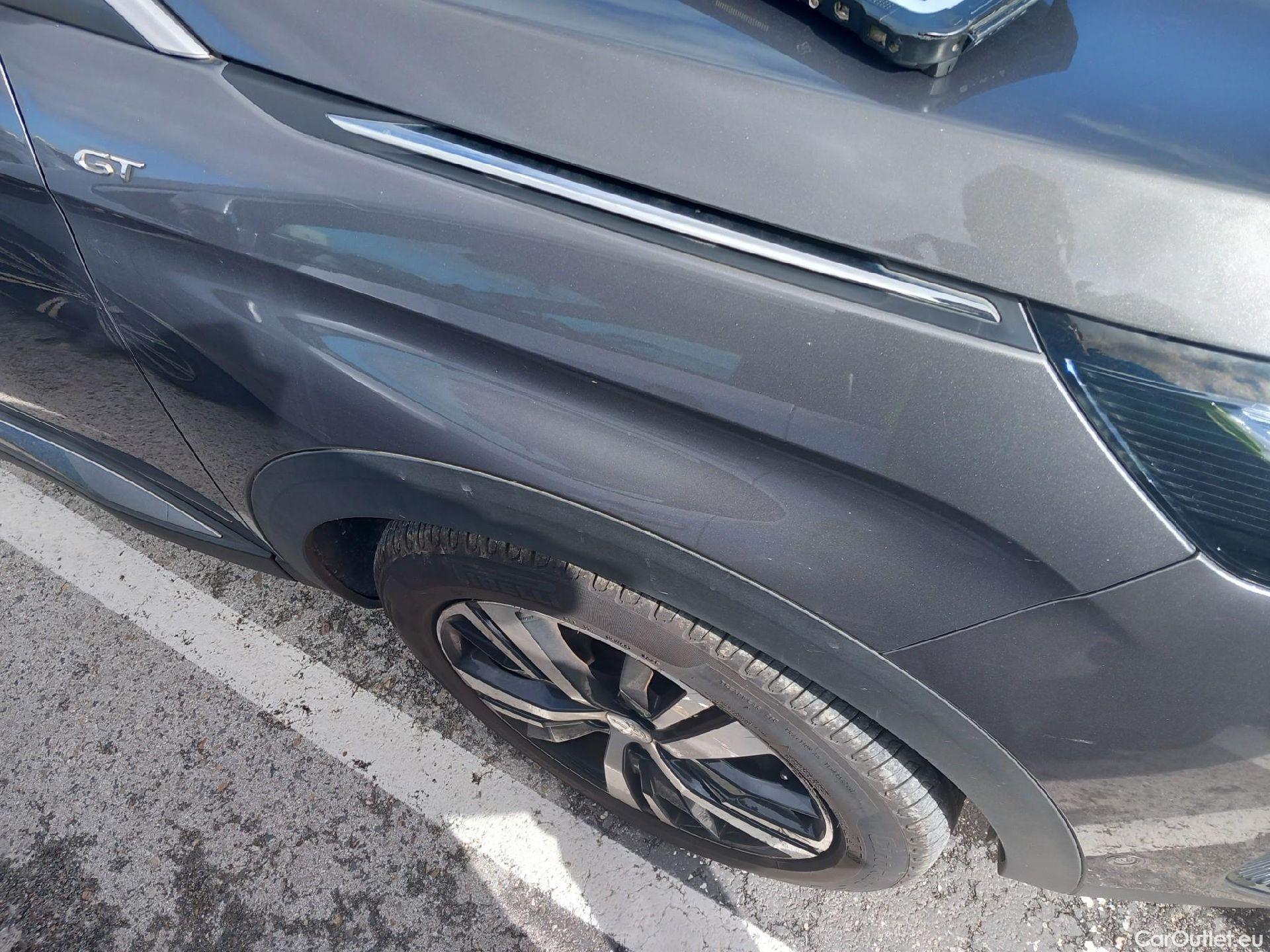  Peugeot  5008 PEUGEOT  / 2020 / 5P / todoterreno 1.5 BlueHDi 96kW (130CV) S&S GT #35