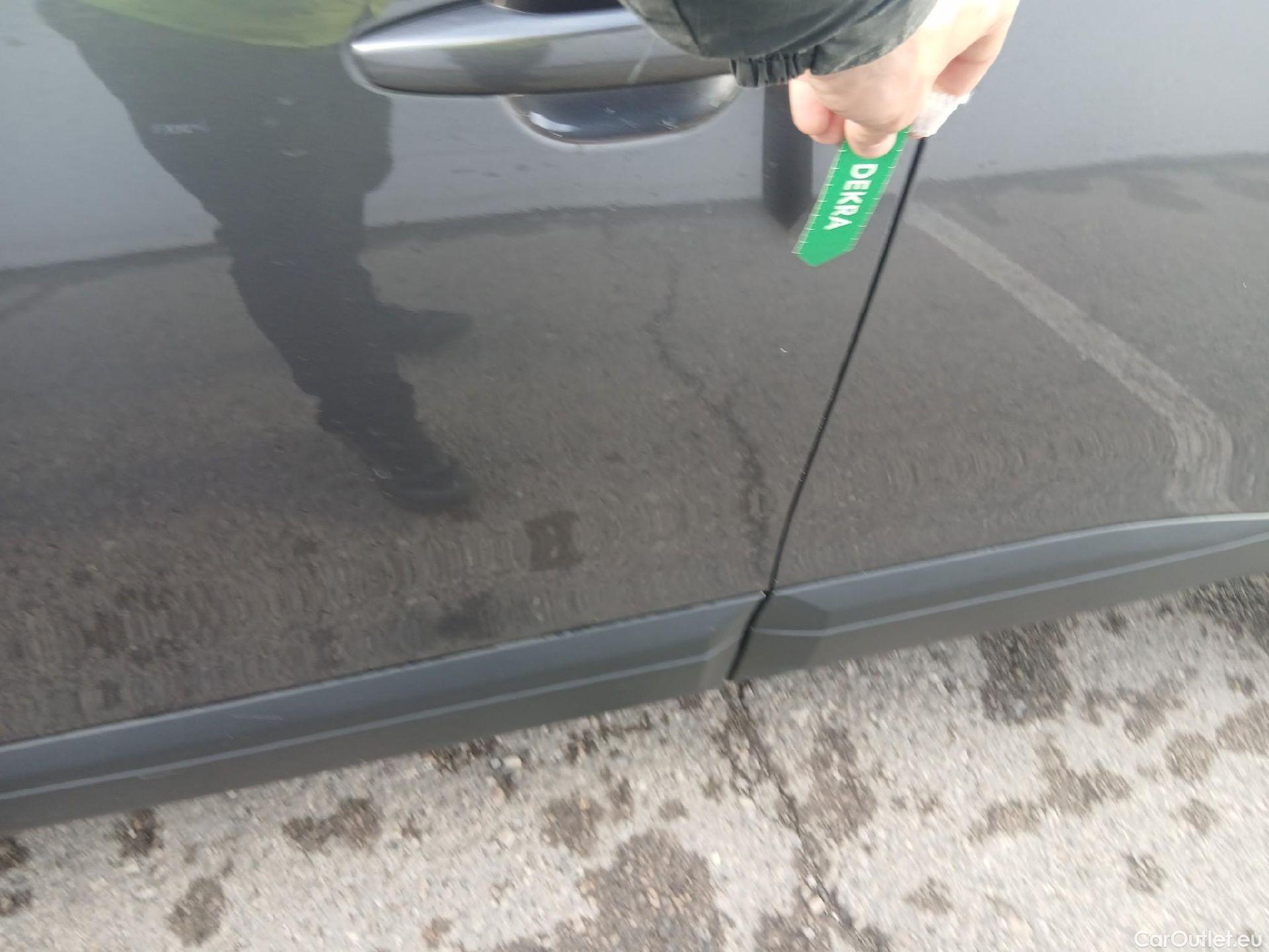  Peugeot  2008 PEUGEOT  / 2019 / 5P / todoterreno Active Pack Puretech 100 S&S BVM6 #9