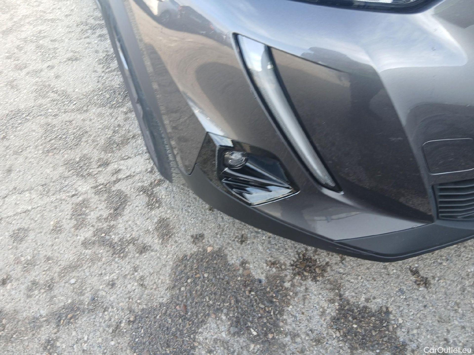  Peugeot  2008 PEUGEOT  / 2019 / 5P / todoterreno Active Pack Puretech 100 S&S BVM6 #4