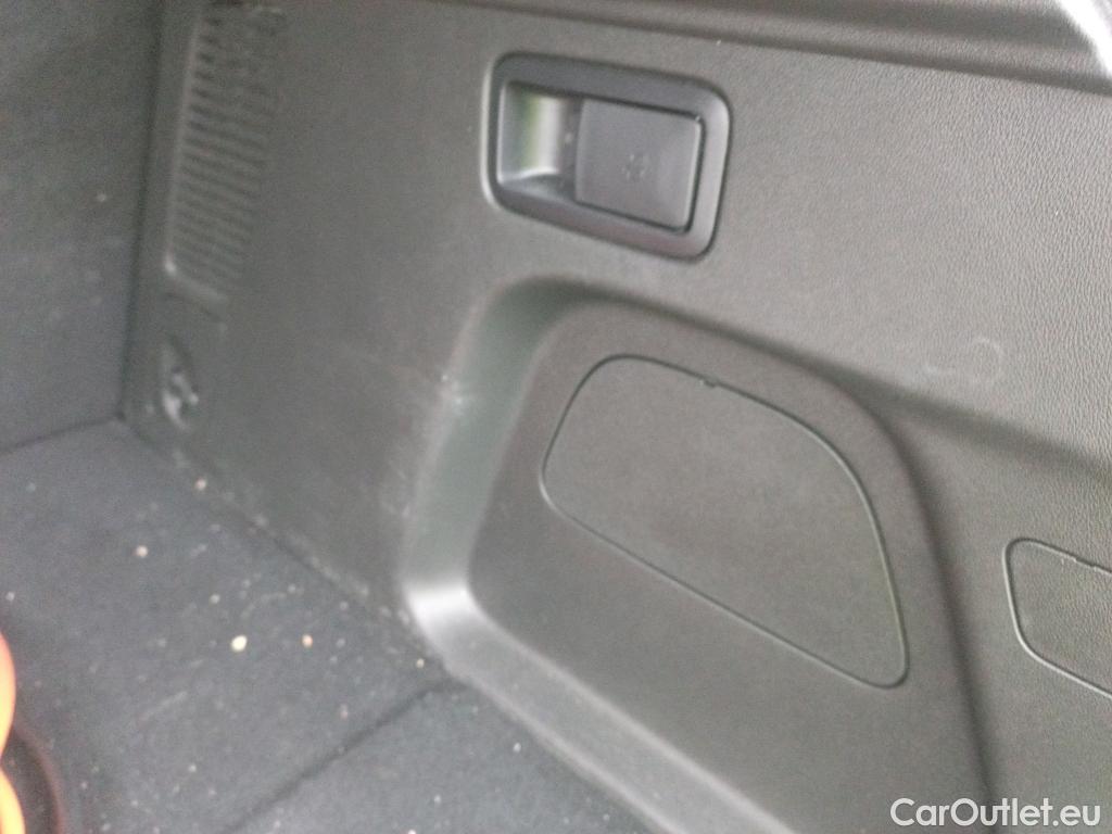  Opel   Grandland X OPEL PHEV / 2017 / 5P / todoterreno 1.6 Turbo Edition Auto 4x2 #9