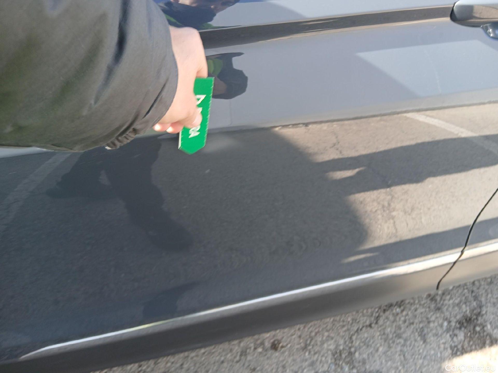  Volkswagen  Tiguan VOLKSWAGEN  / 2020 / 5P / todoterreno Life 1.4 TSI eHybrid 180kW (245CV) DSG #14