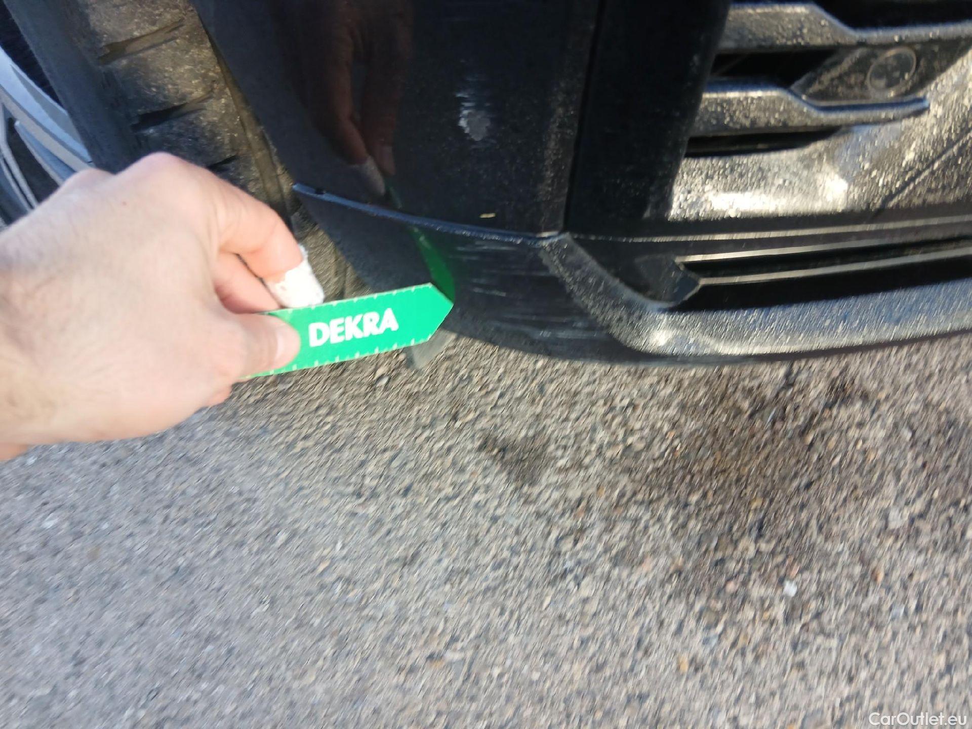  Volvo  XC60 VOLVO  / 2017 / 5P / todoterreno 2.0 T6 AWD Recharge R-Design Auto #5