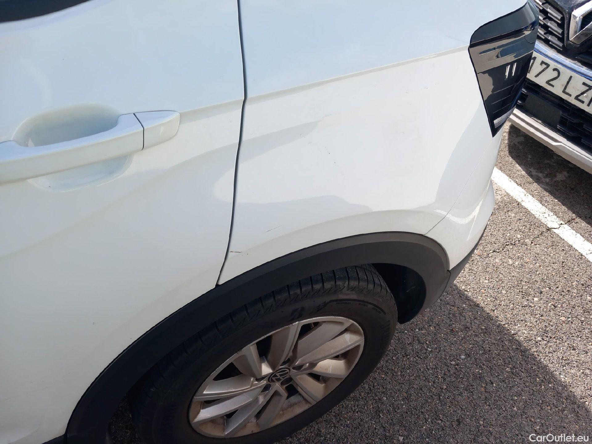  Volkswagen  T-CROSS VOLKSWAGEN  / 2018 / 5P / todoterreno Advance 1.0 TSI 81kW (110CV) DSG (AC) #9