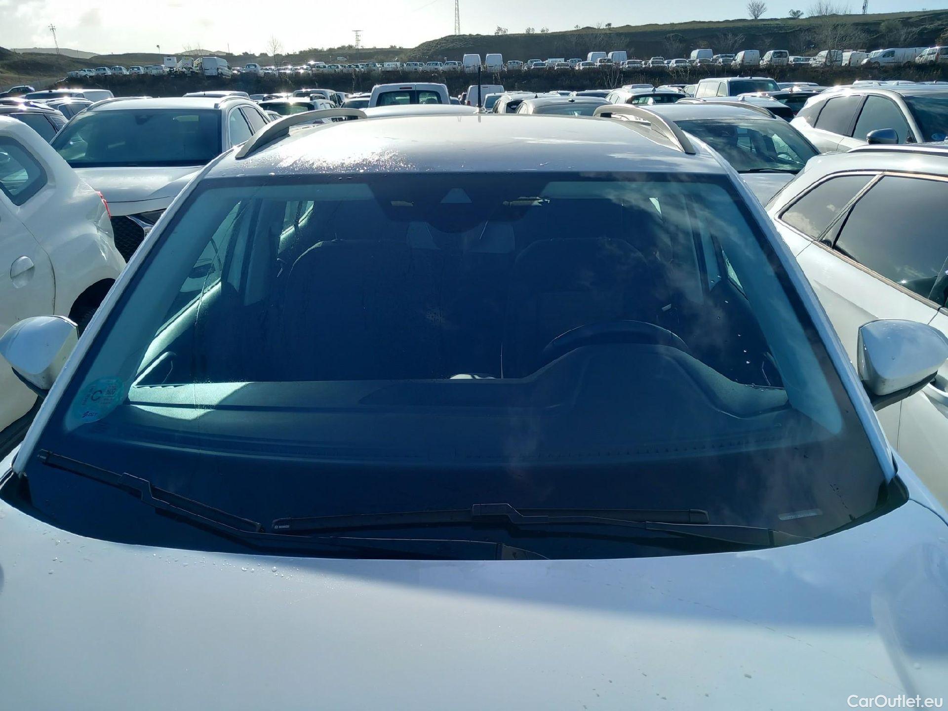  Volkswagen  T-CROSS VOLKSWAGEN  / 2018 / 5P / todoterreno Advance 1.0 TSI 81kW (110CV) DSG (AC) #1