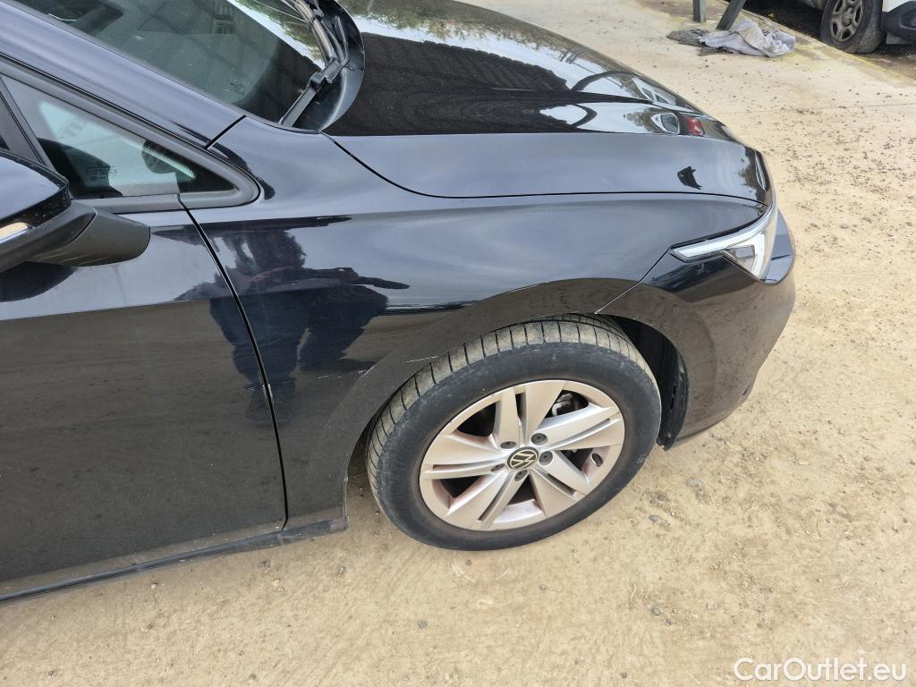  Volkswagen  Golf  VOLKSWAGEN / 2020 / 5P / berlina con portón Life 1.0 eTSI 81kW (110CV) DSG #22