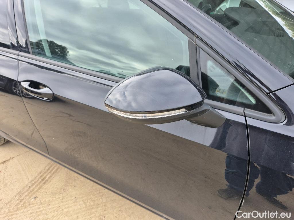  Volkswagen  Golf  VOLKSWAGEN / 2020 / 5P / berlina con portón Life 1.0 eTSI 81kW (110CV) DSG #14