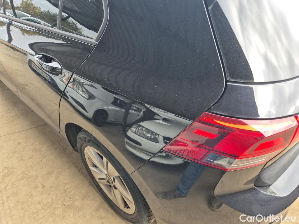  Volkswagen  Golf  VOLKSWAGEN / 2020 / 5P / berlina con portón Life 1.0 eTSI 81kW (110CV) DSG #18