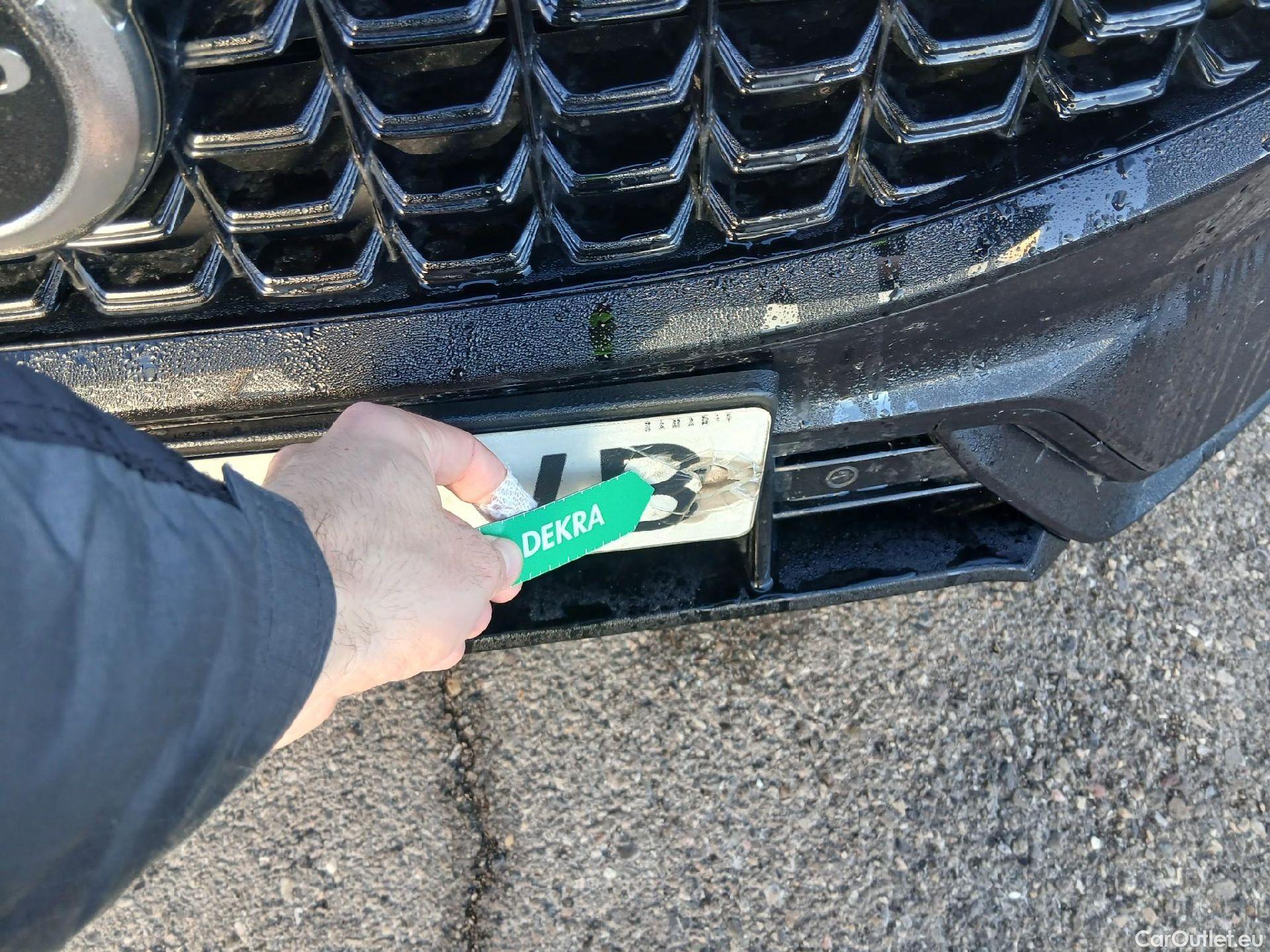  Volvo  XC60 VOLVO  / 2017 / 5P / todoterreno 2.0 T6 AWD Recharge R-Design Auto #8