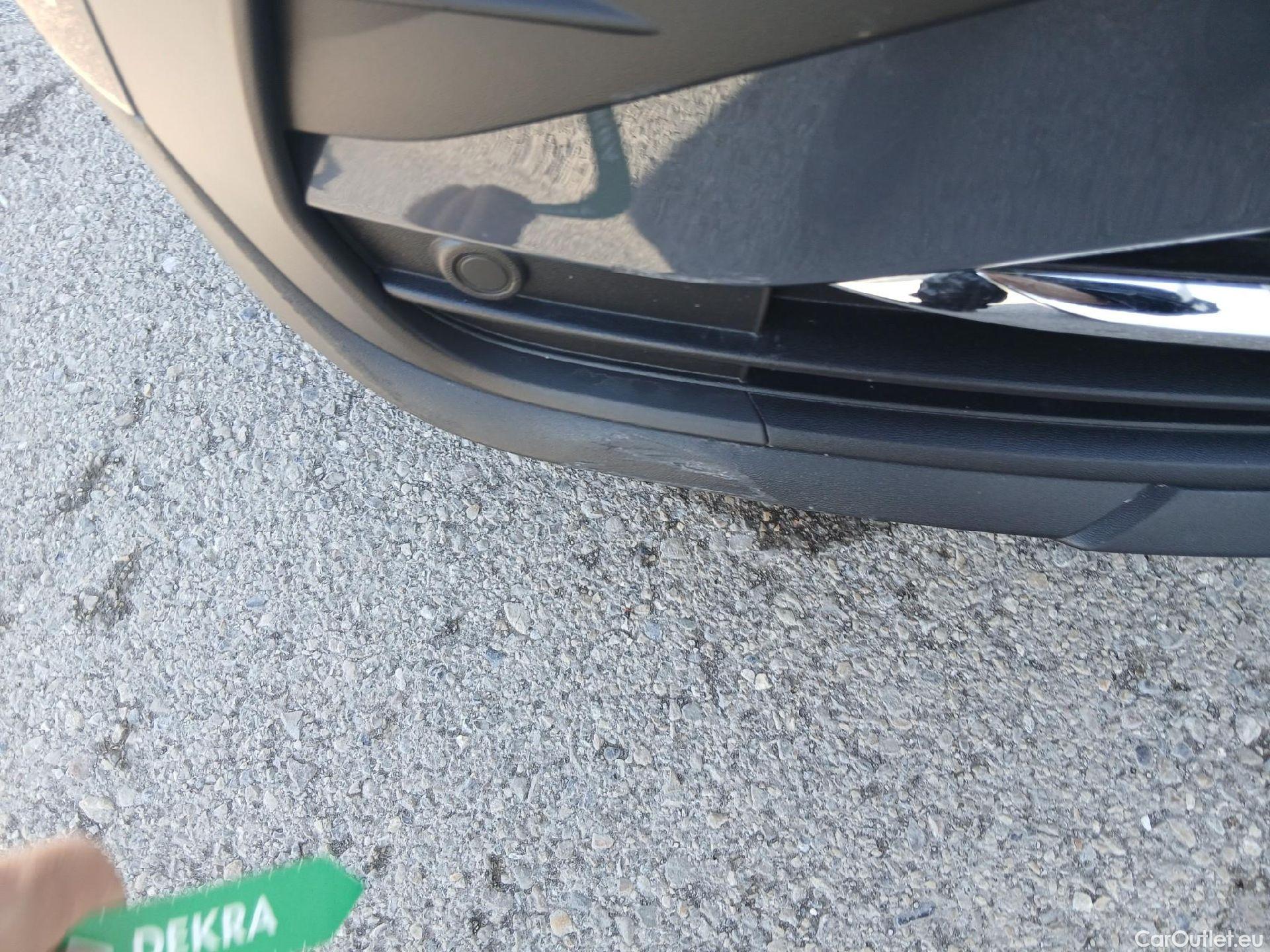  Volkswagen  Tiguan VOLKSWAGEN  / 2020 / 5P / todoterreno Life 1.4 TSI eHybrid 180kW (245CV) DSG #6