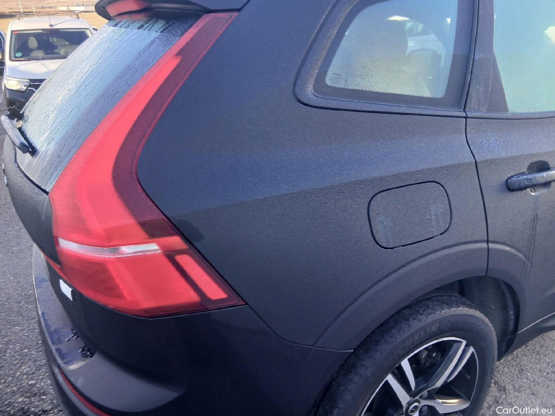  Volvo  XC60 VOLVO  / 2017 / 5P / todoterreno 2.0 T6 AWD Recharge R-Design Auto #24