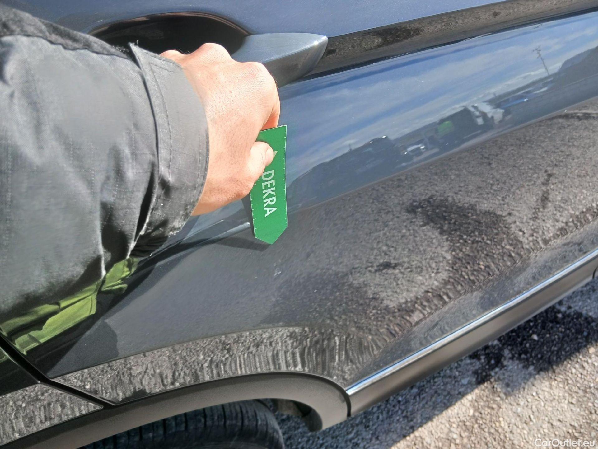  Volkswagen  Tiguan VOLKSWAGEN  / 2020 / 5P / todoterreno Life 1.4 TSI eHybrid 180kW (245CV) DSG #25