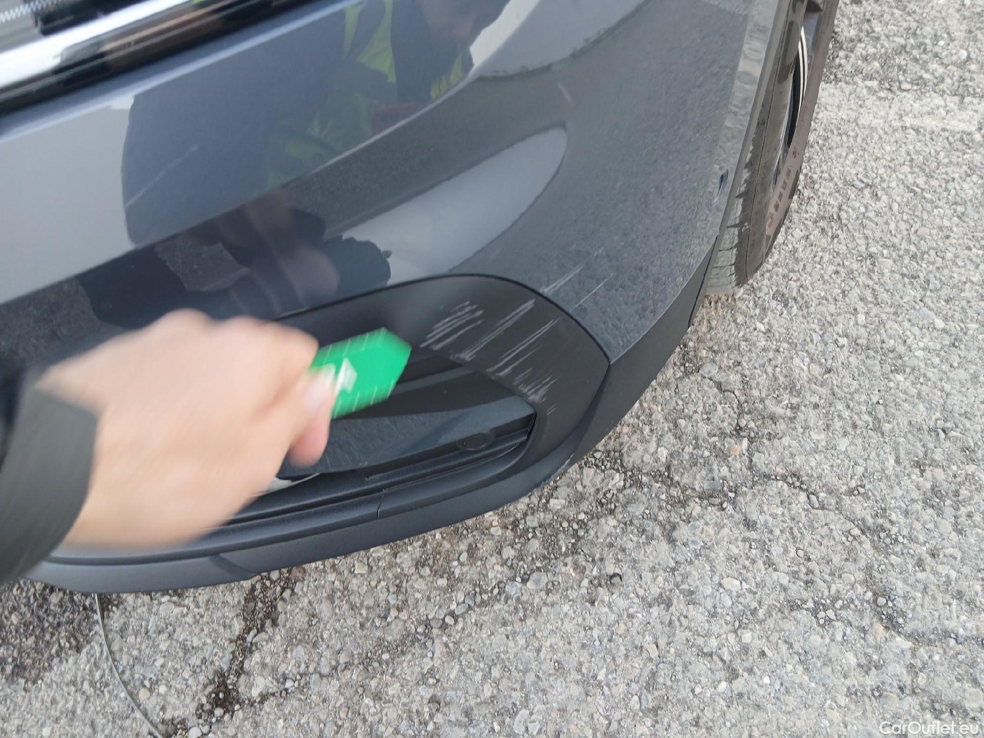  Volkswagen  Tiguan VOLKSWAGEN  / 2020 / 5P / todoterreno Life 1.4 TSI eHybrid 180kW (245CV) DSG #9