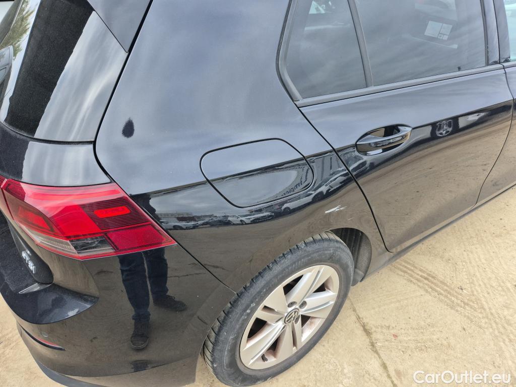  Volkswagen  Golf  VOLKSWAGEN / 2020 / 5P / berlina con portón Life 1.0 eTSI 81kW (110CV) DSG #3