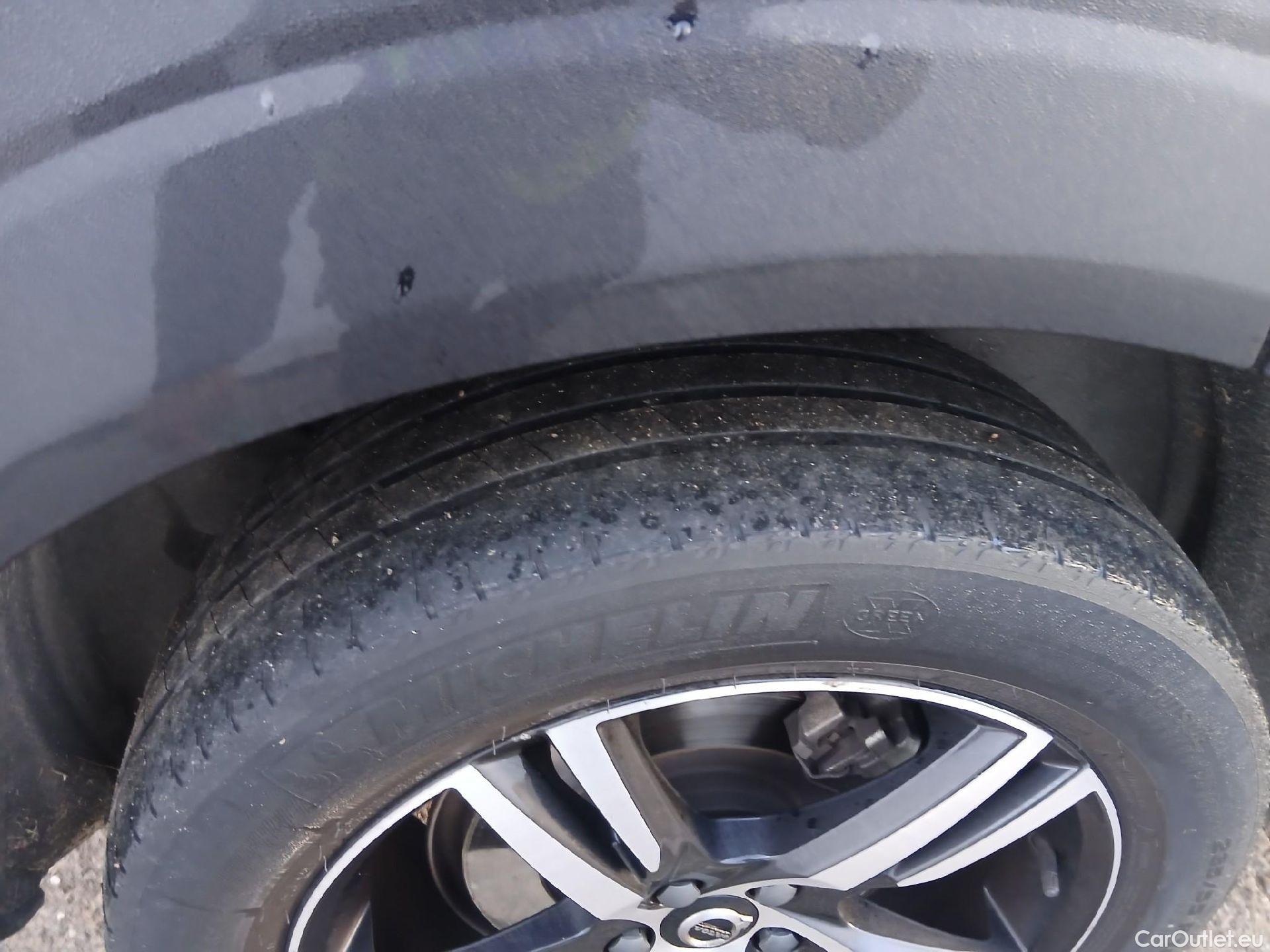  Volvo  XC60 VOLVO  / 2017 / 5P / todoterreno 2.0 T6 AWD Recharge R-Design Auto #18