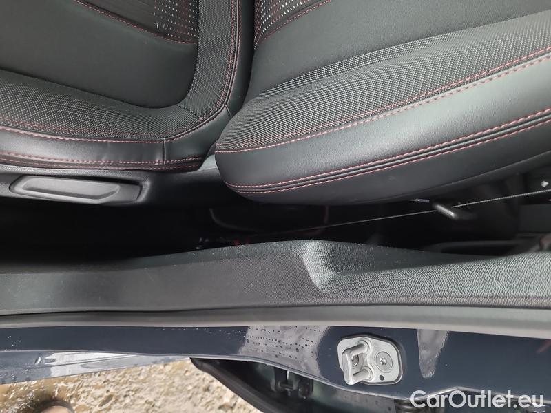  Peugeot  308  II (2013)  SW 2.0BHDi 150 GT Line AT #10