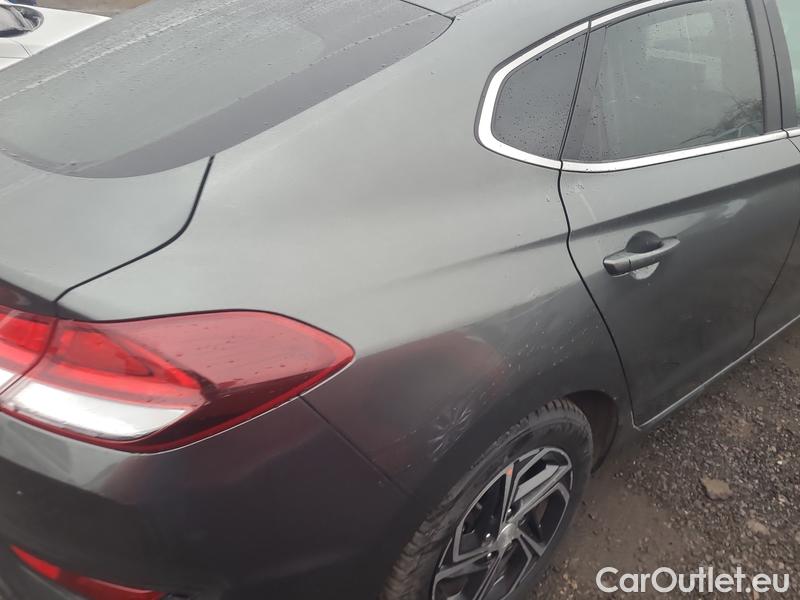  Hyundai  i30  Fastback (2018 ->)  FB 1.5TGDI 118 Smart AT #1